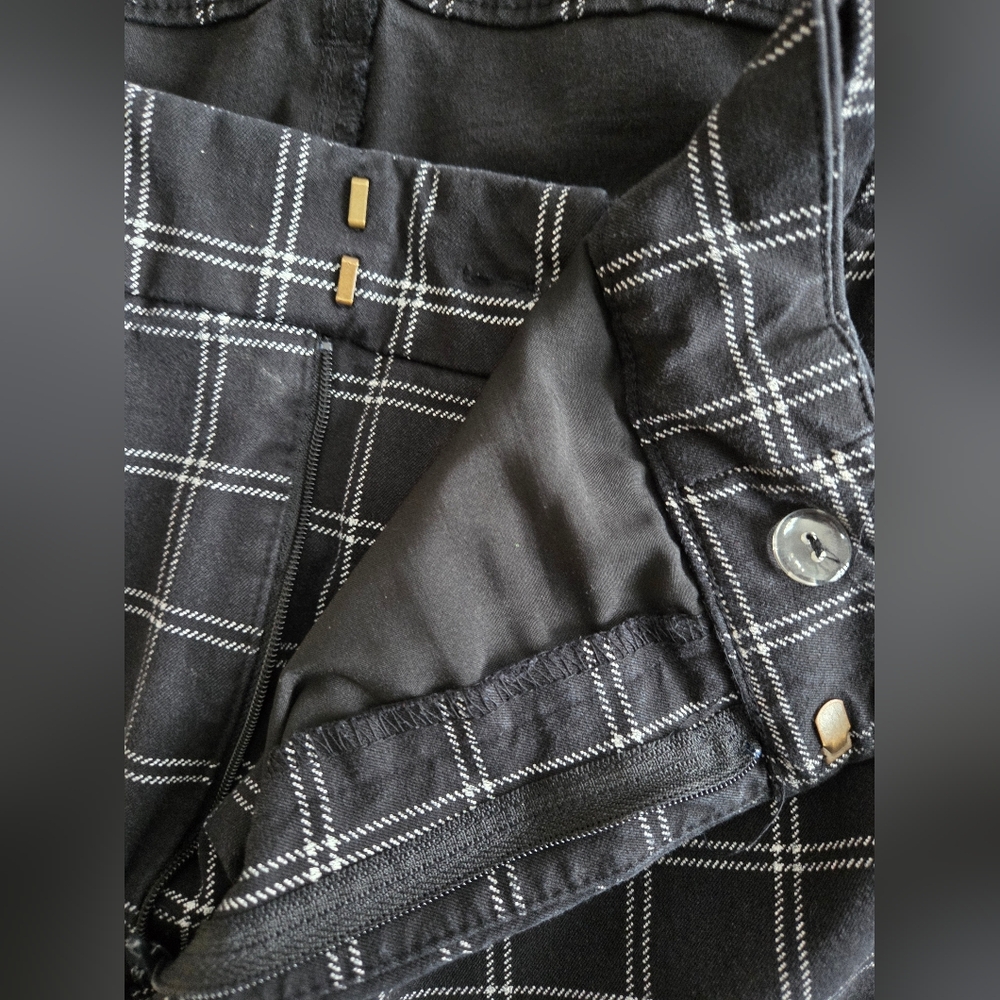 Old Navy Black and White Checkered Pants
